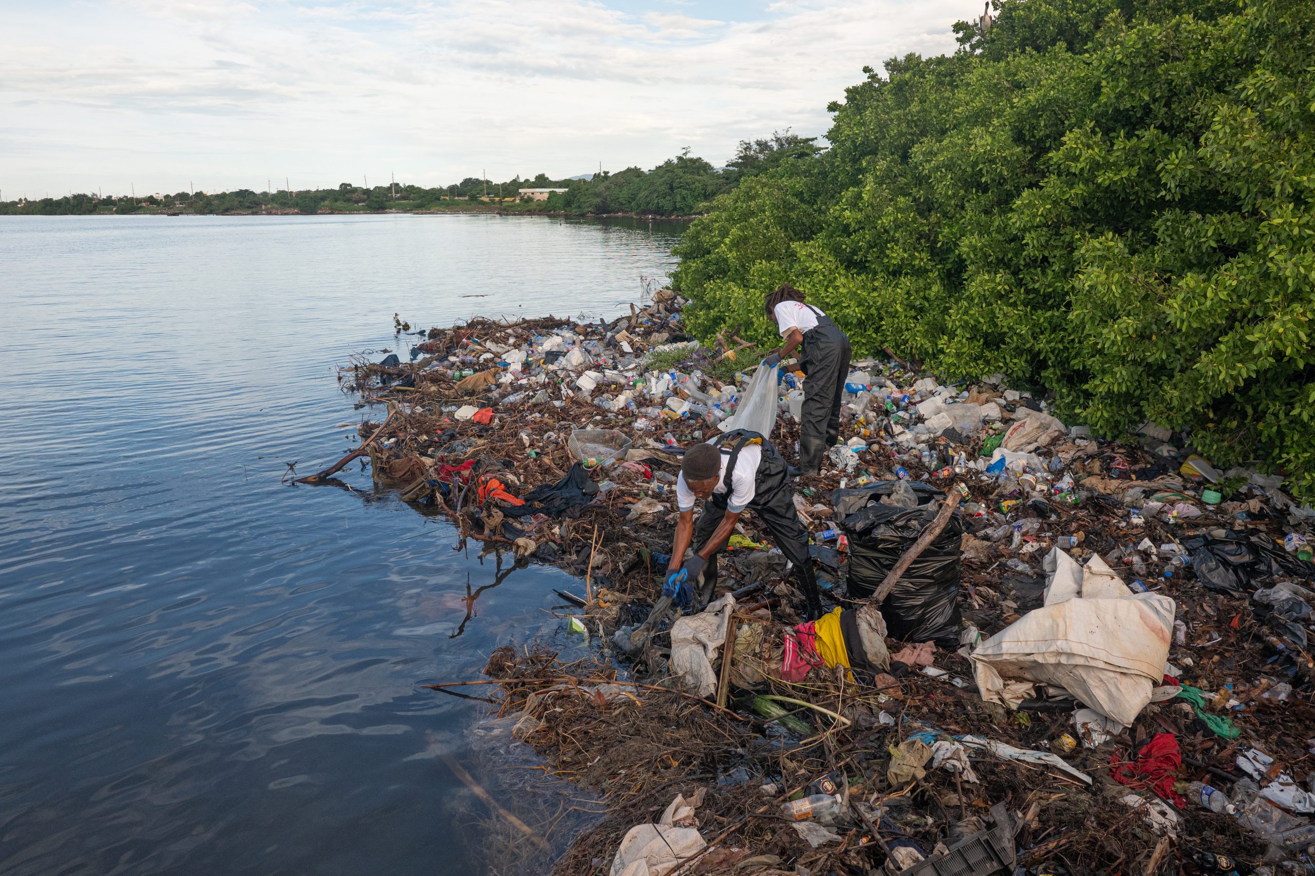 River pollution, trash tournament, plastic pollution