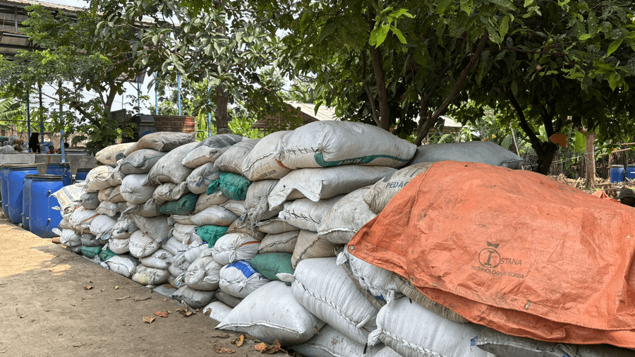 river waste management, river waste, river pollution, river plastic